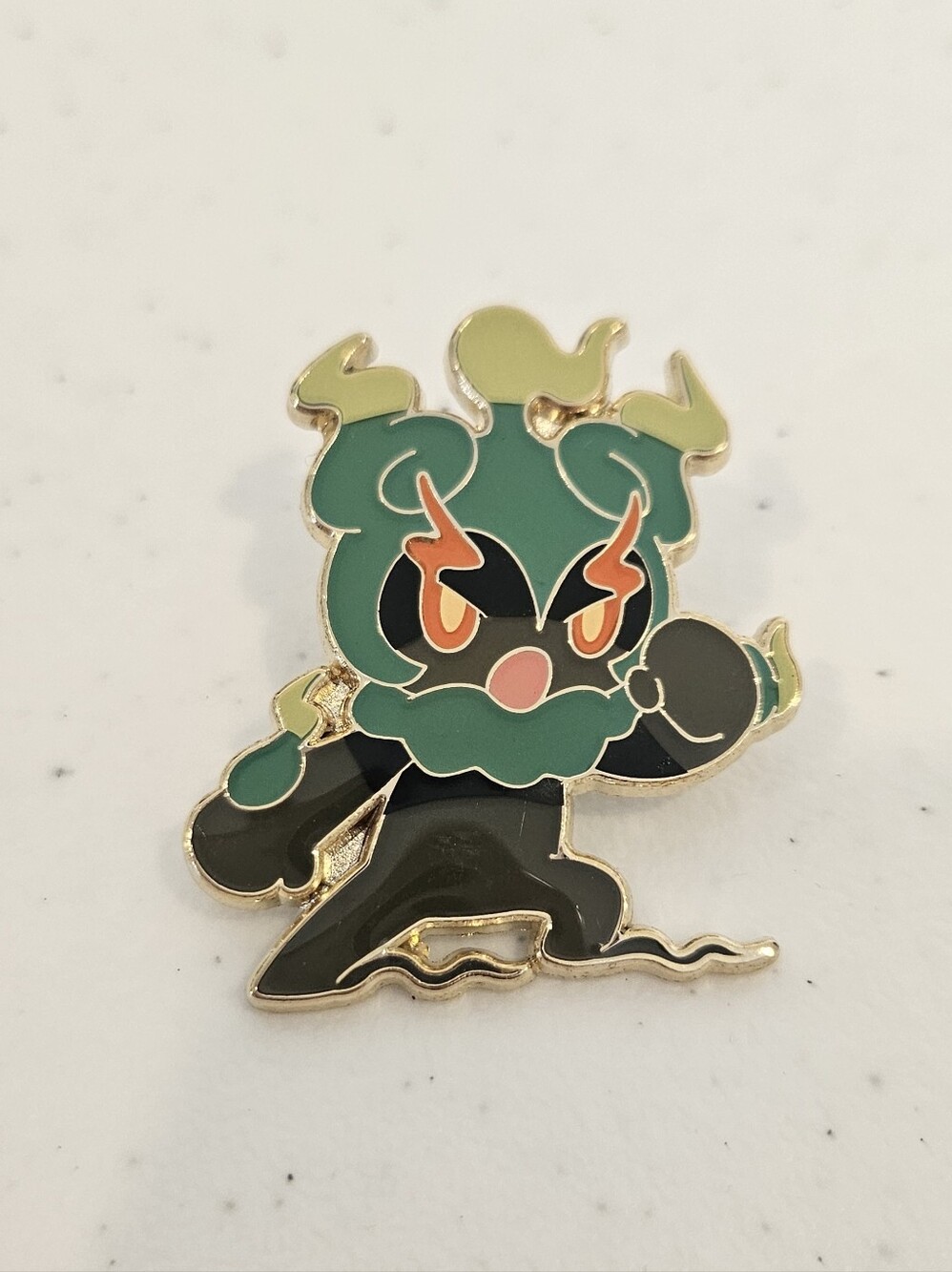 Pokemon 2017 Shining Ledgends Marshadown Pin